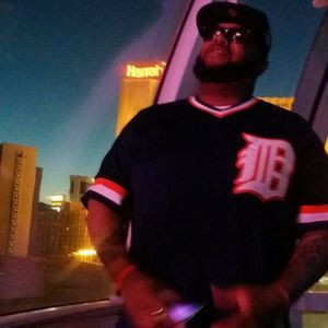 Meet your Posher, Dee